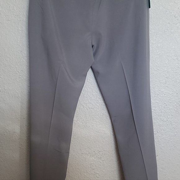Izod Golf Pants Slim Fit Swing Flex Gray/Cinder Block (36 x 32) - Picture 4 of 16